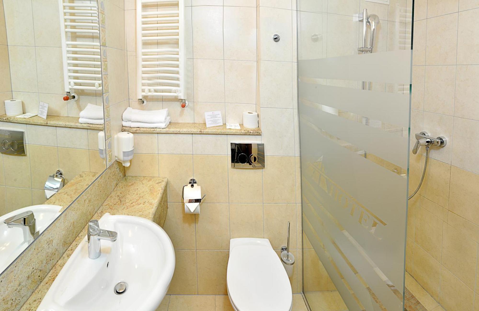 Ahotel Czechowice-Dziedzice Værelse billede