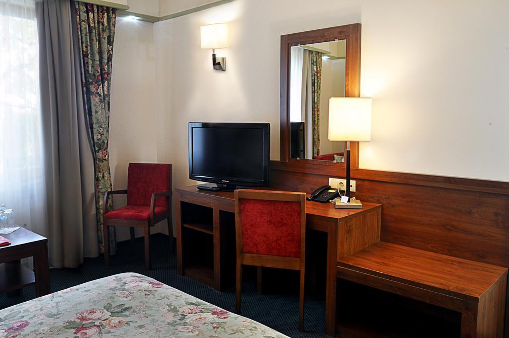Ahotel Czechowice-Dziedzice Værelse billede